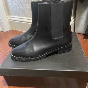Saks fifth avenue booties sz 8.5 black